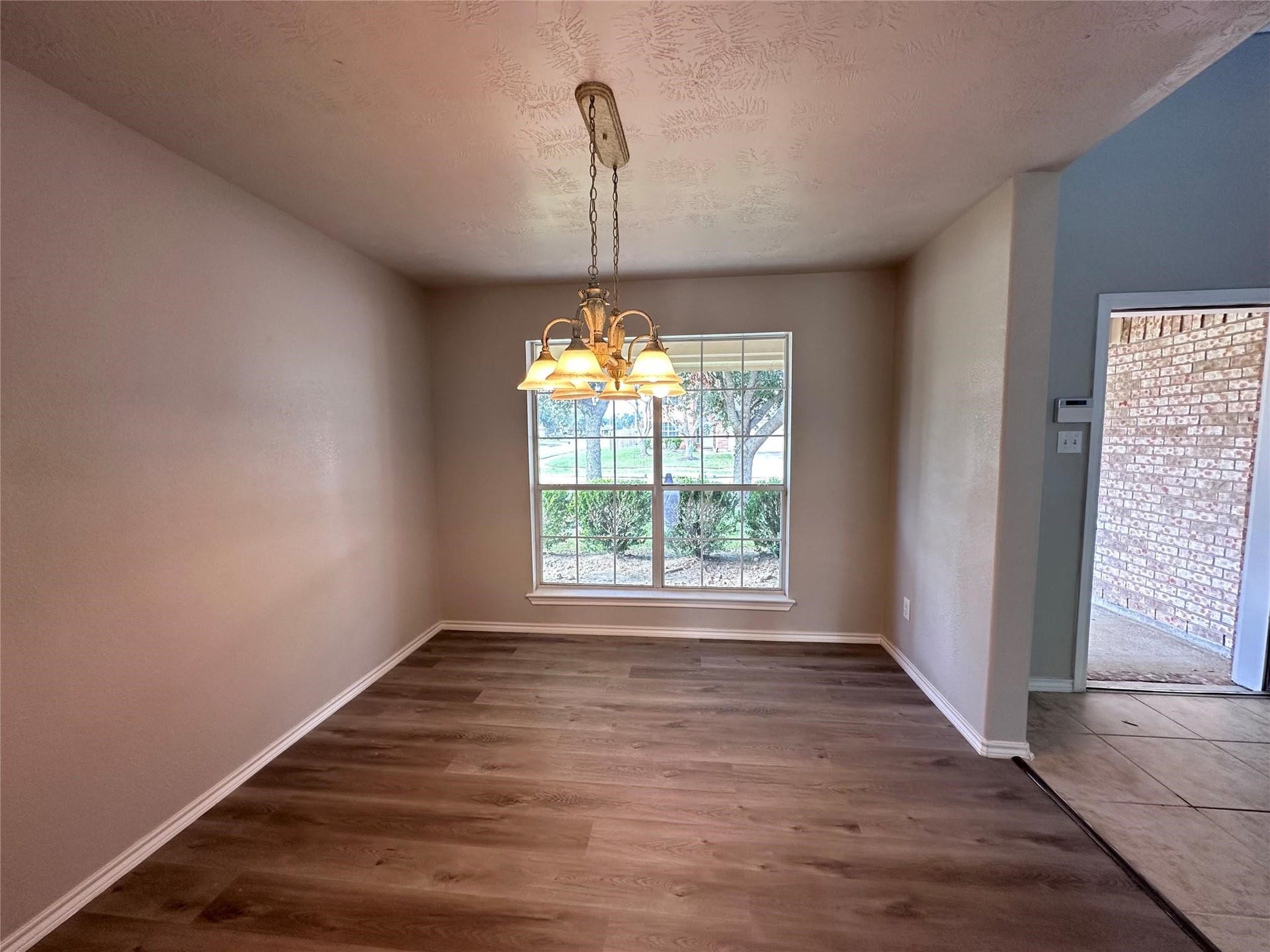 6927 PHEASANT OAK Drive, Houston, TX 77083 6927 PHEASANT OAK Drive, Houston, TX 77083