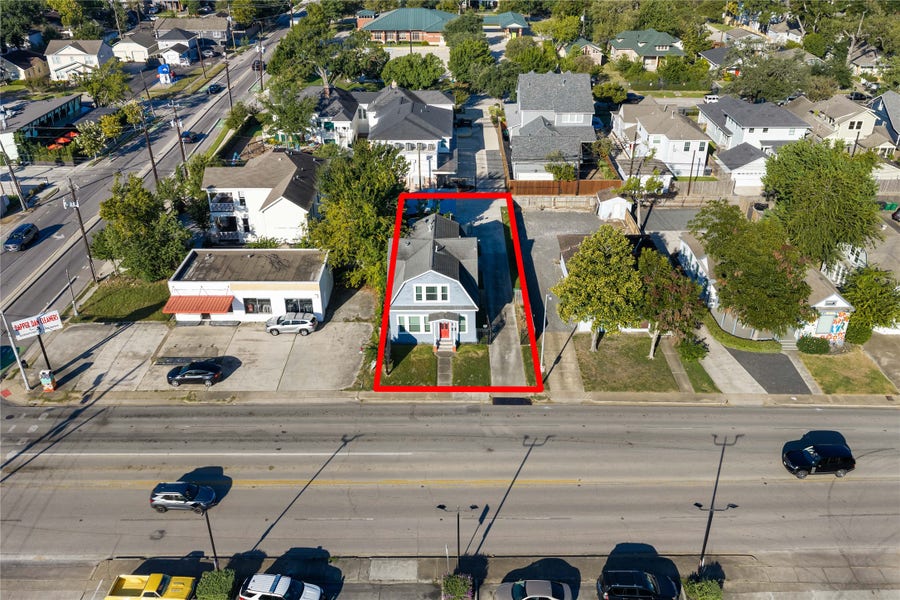Property photo for 1105 Yale Street, Houston, TX