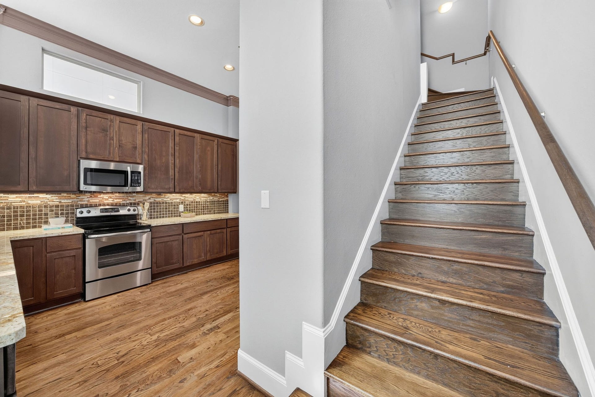 2307 Camden Drive, #C, Houston, TX 77021 Kitchen with stairs to the upper level