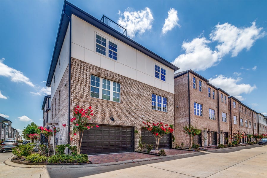 Property photo for 2732 Dolce Oaks Drive, Houston, TX