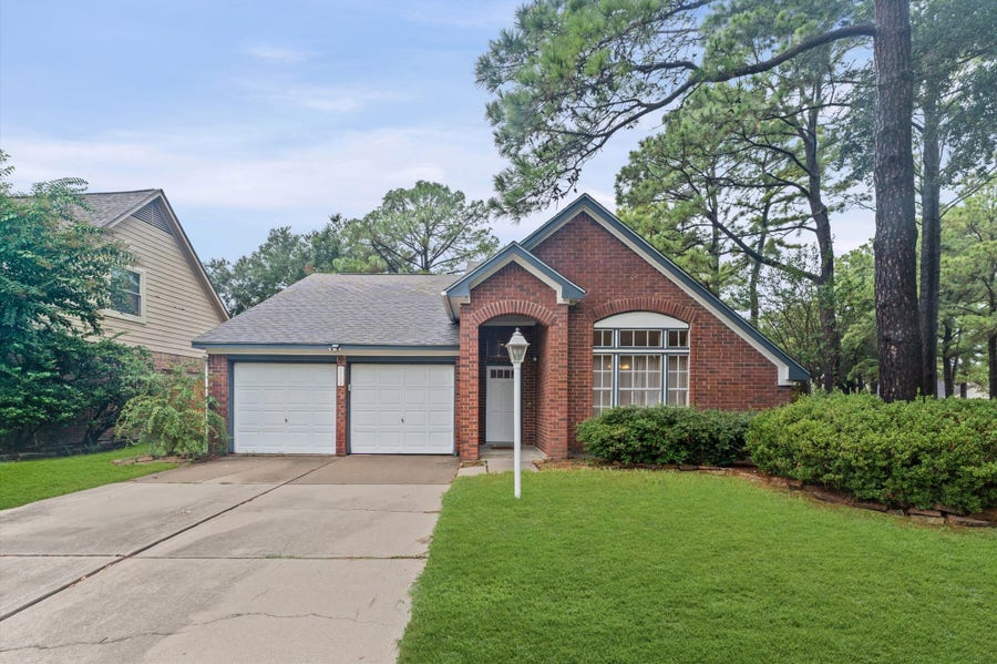Property photo for 7723 Thorncreek Way, Houston, TX