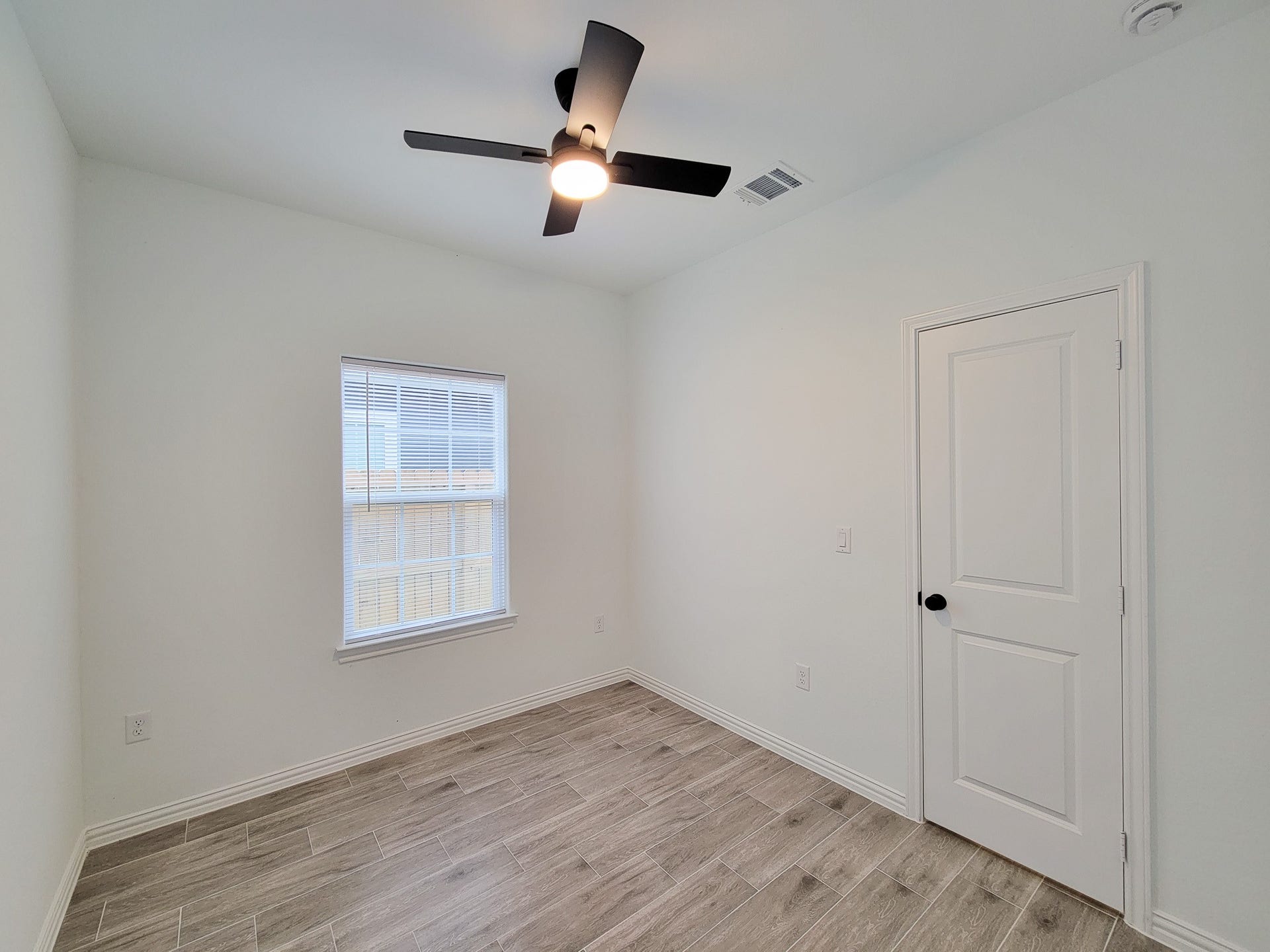 11849 Nelwood Street, Willis, TX 77318 11849 Nelwood Street, Willis, TX 77318