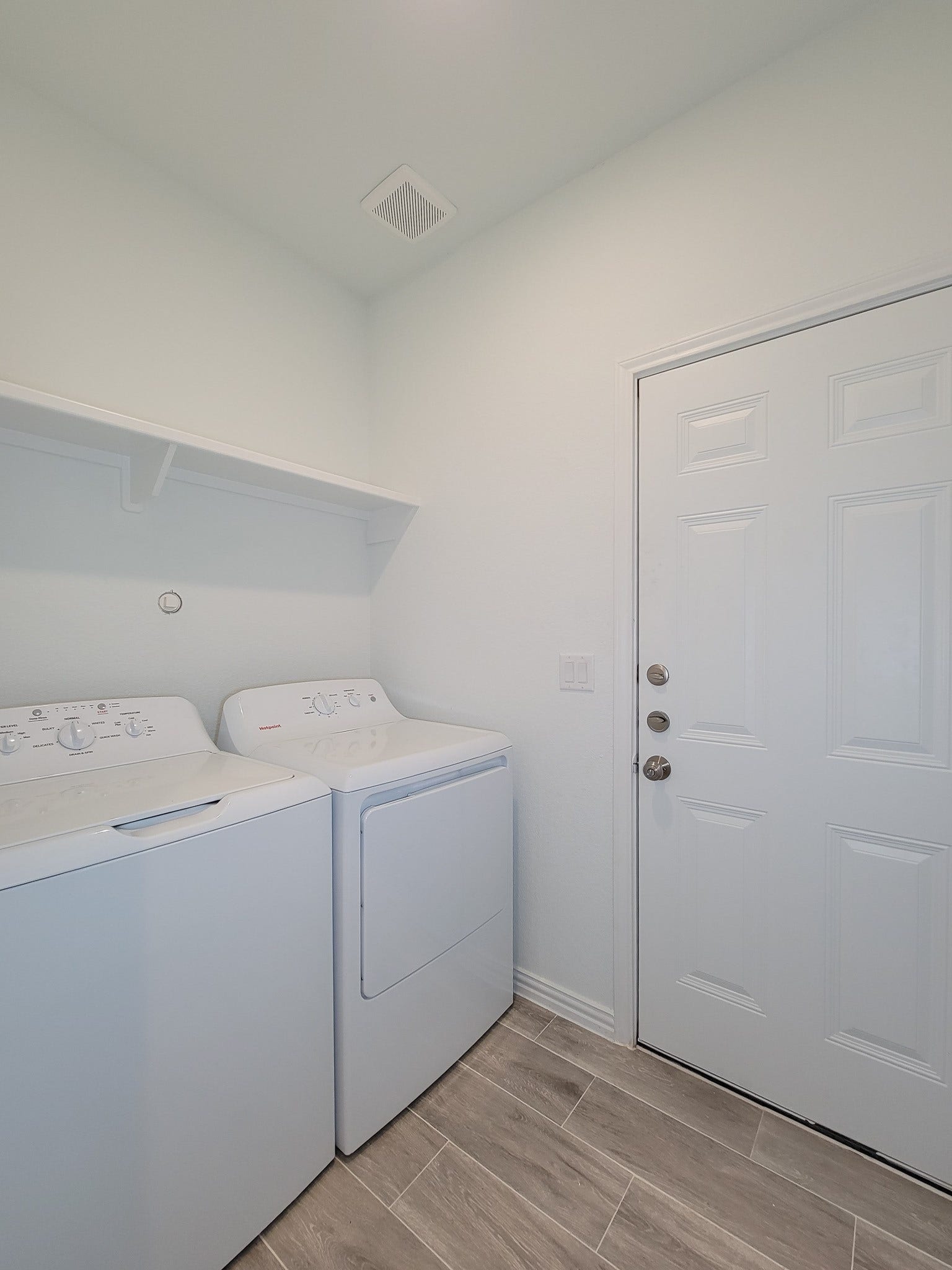 11849 Nelwood Street, Willis, TX 77318 11849 Nelwood Street, Willis, TX 77318