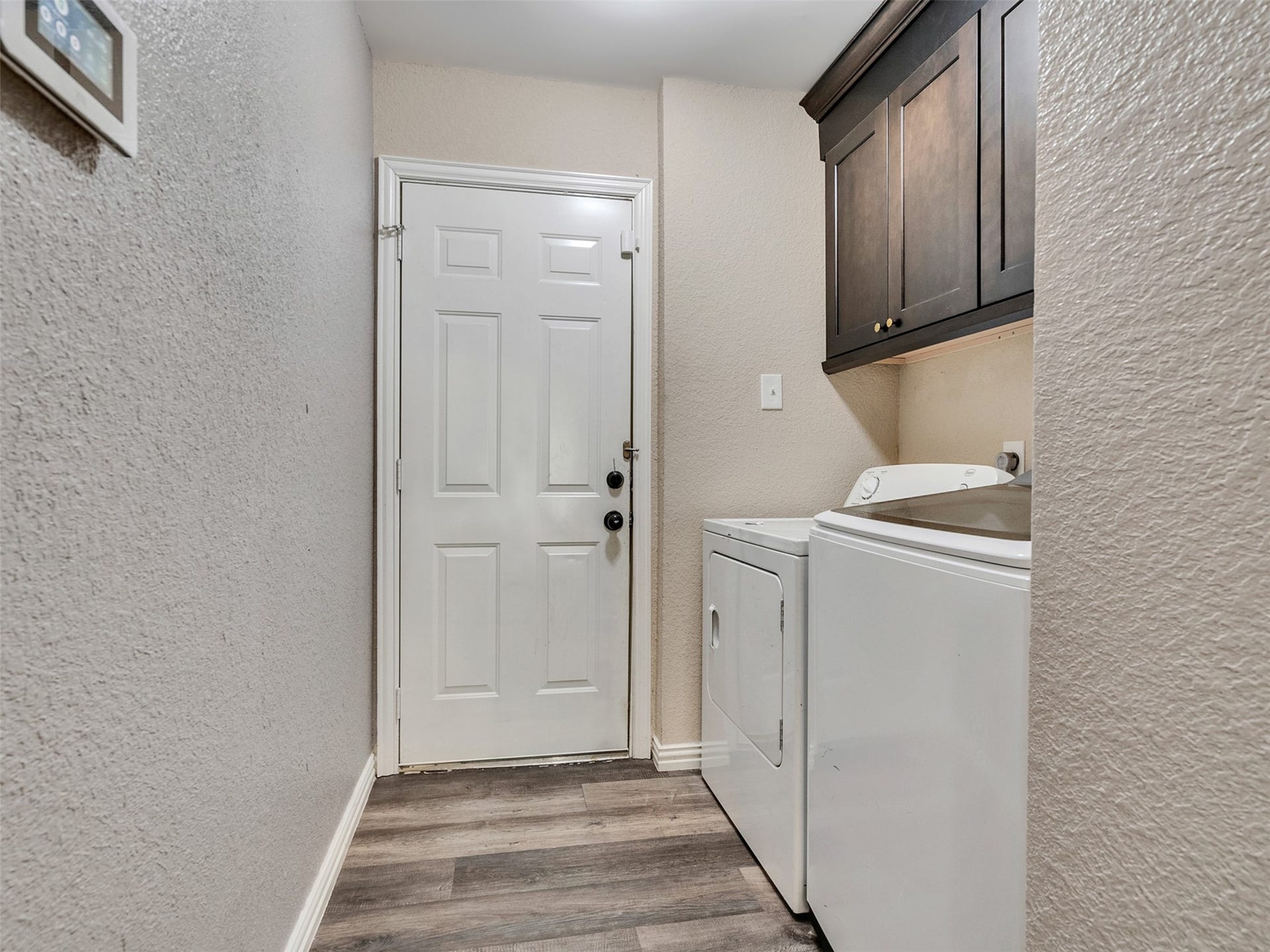 1208 Piney Woods Drive, Friendswood, TX 77546 1208 Piney Woods Drive, Friendswood, TX 77546