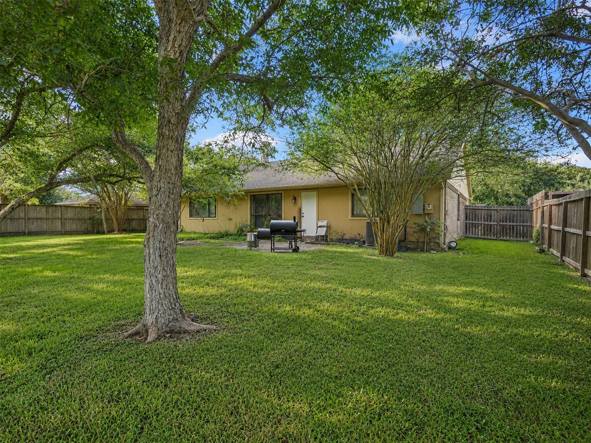 1208 Piney Woods Drive, Friendswood, TX 77546 1208 Piney Woods Drive, Friendswood, TX 77546