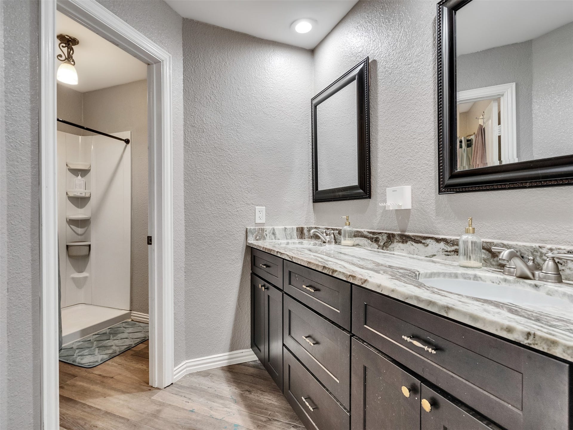 1208 Piney Woods Drive, Friendswood, TX 77546 1208 Piney Woods Drive, Friendswood, TX 77546