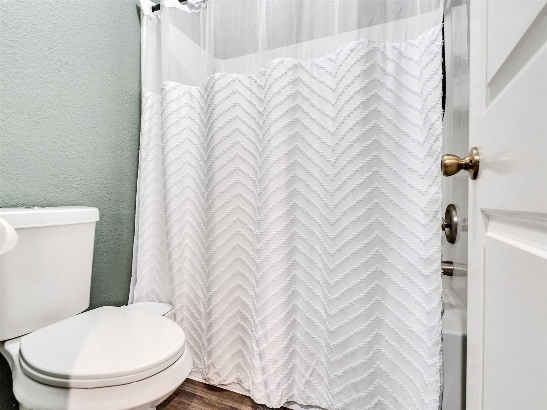 1208 Piney Woods Drive, Friendswood, TX 77546 1208 Piney Woods Drive, Friendswood, TX 77546