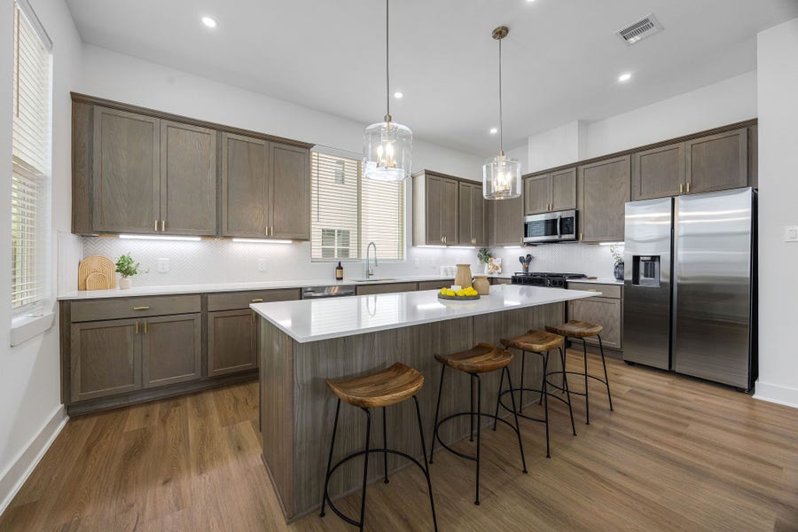Property photo for 1654 W Tidwell Road, Houston, TX