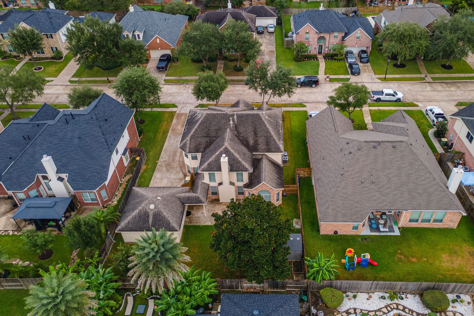 2122 Fortuna Bella Drive, Pearland, TX 77581 2122 Fortuna Bella Drive, Pearland, TX 77581