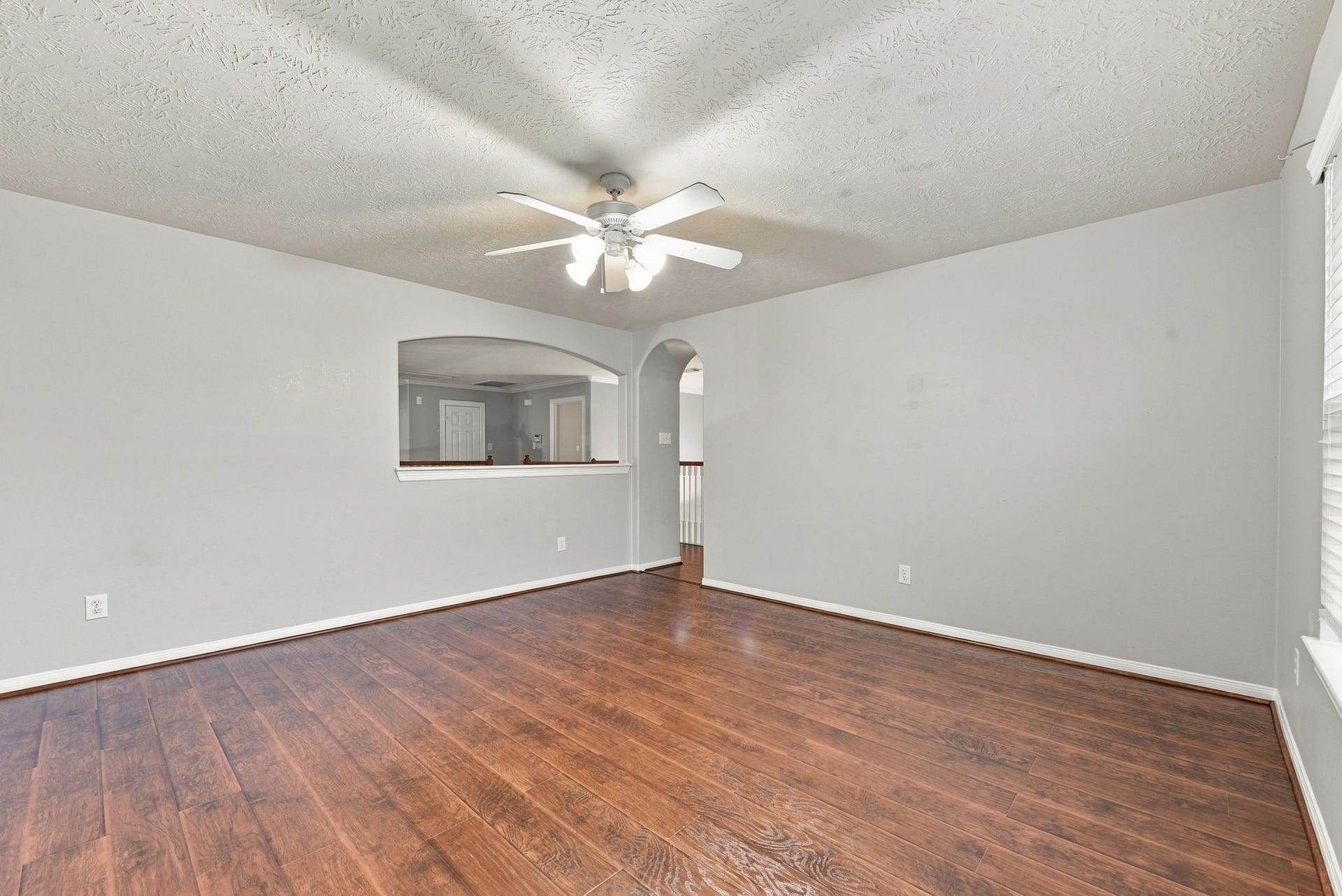 2122 Fortuna Bella Drive, Pearland, TX 77581 2122 Fortuna Bella Drive, Pearland, TX 77581