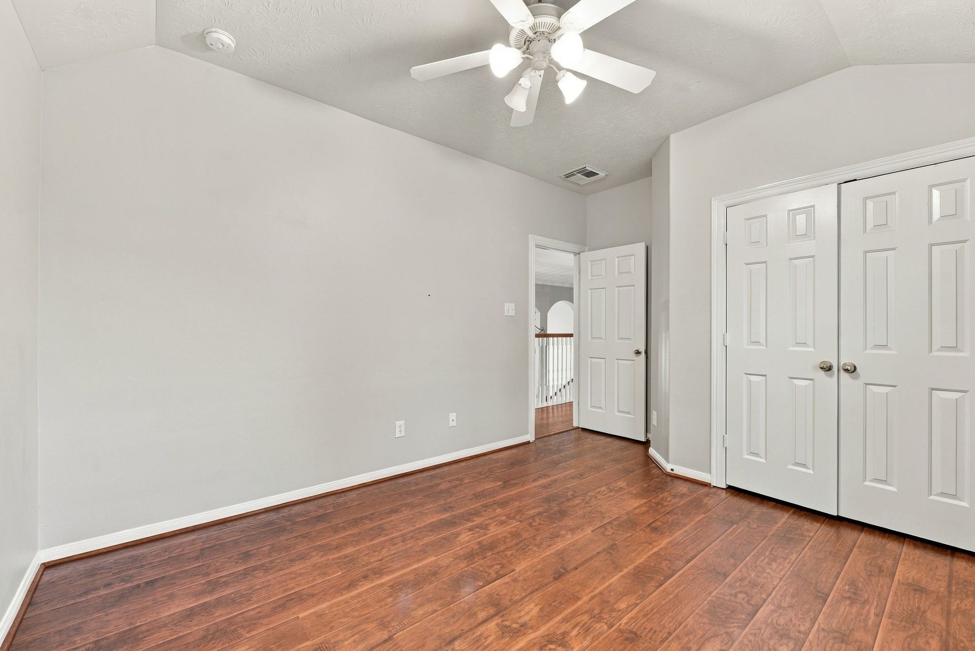 2122 Fortuna Bella Drive, Pearland, TX 77581 2122 Fortuna Bella Drive, Pearland, TX 77581
