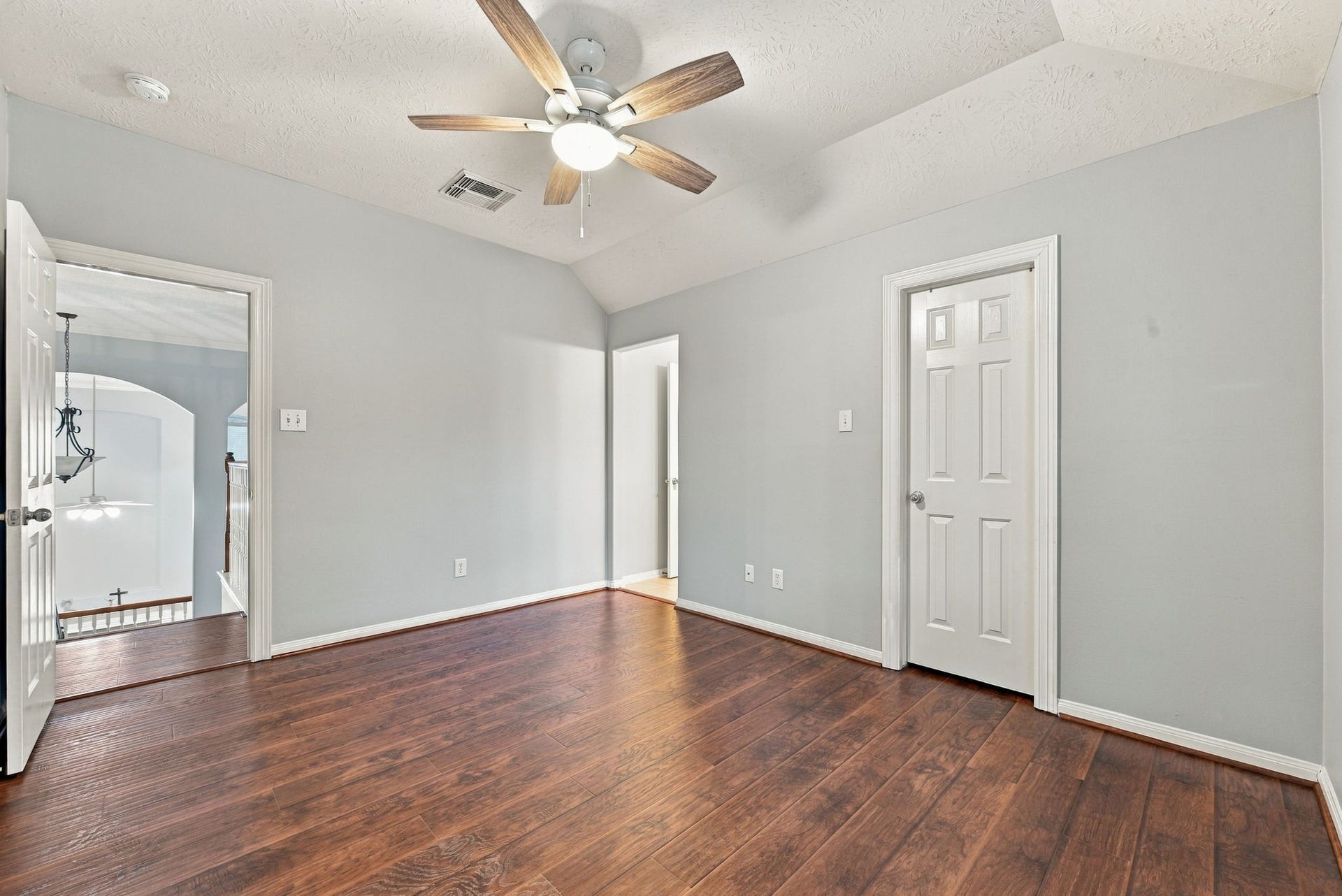 2122 Fortuna Bella Drive, Pearland, TX 77581 2122 Fortuna Bella Drive, Pearland, TX 77581