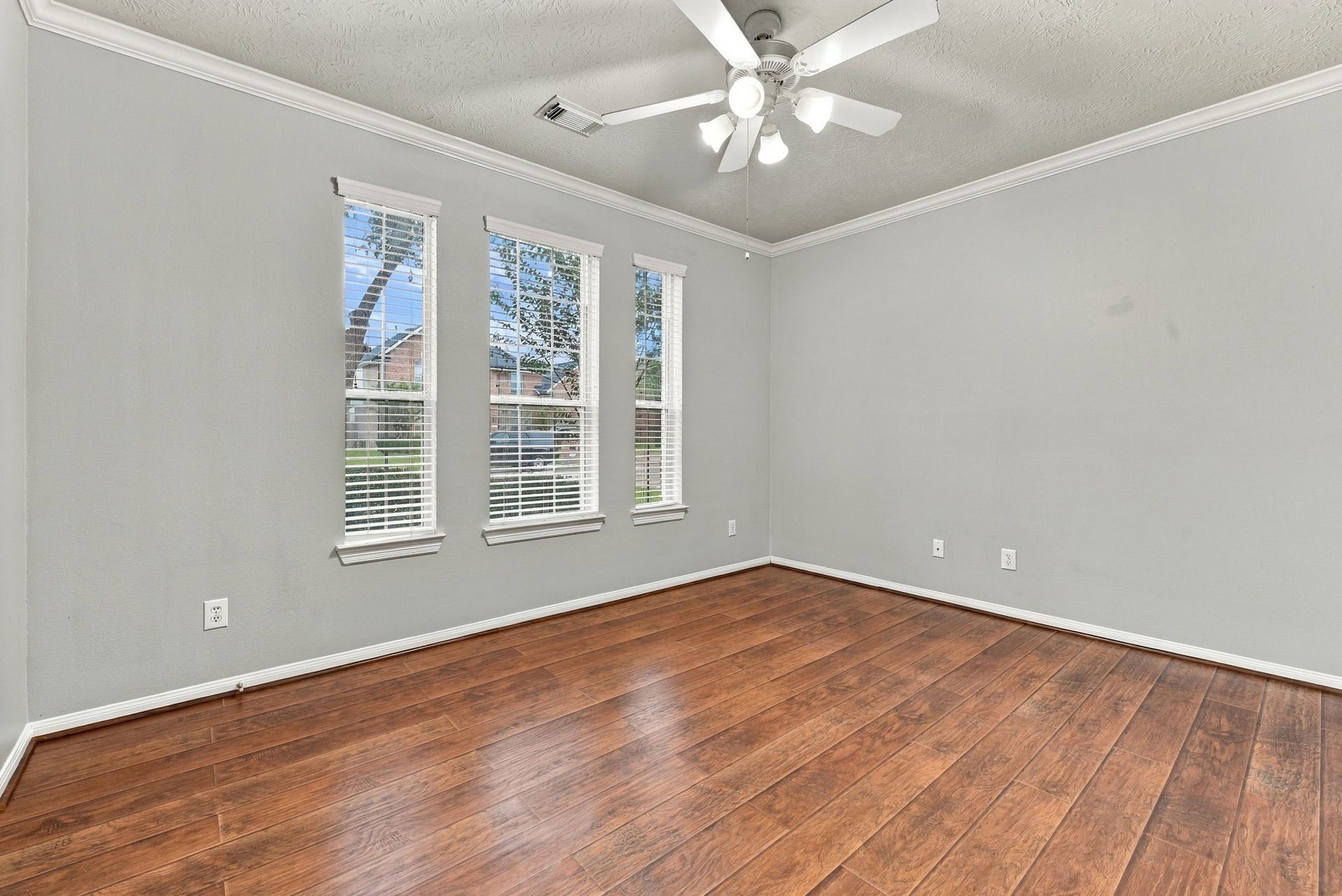 2122 Fortuna Bella Drive, Pearland, TX 77581 2122 Fortuna Bella Drive, Pearland, TX 77581