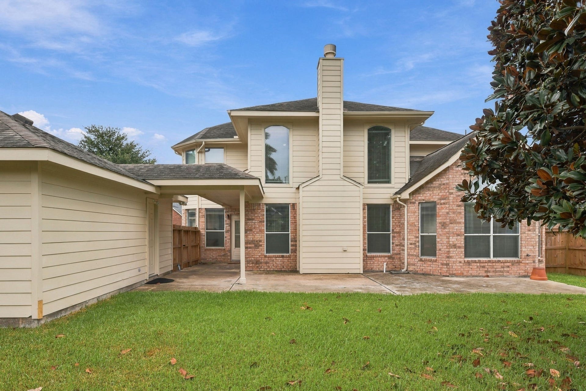 2122 Fortuna Bella Drive, Pearland, TX 77581 2122 Fortuna Bella Drive, Pearland, TX 77581