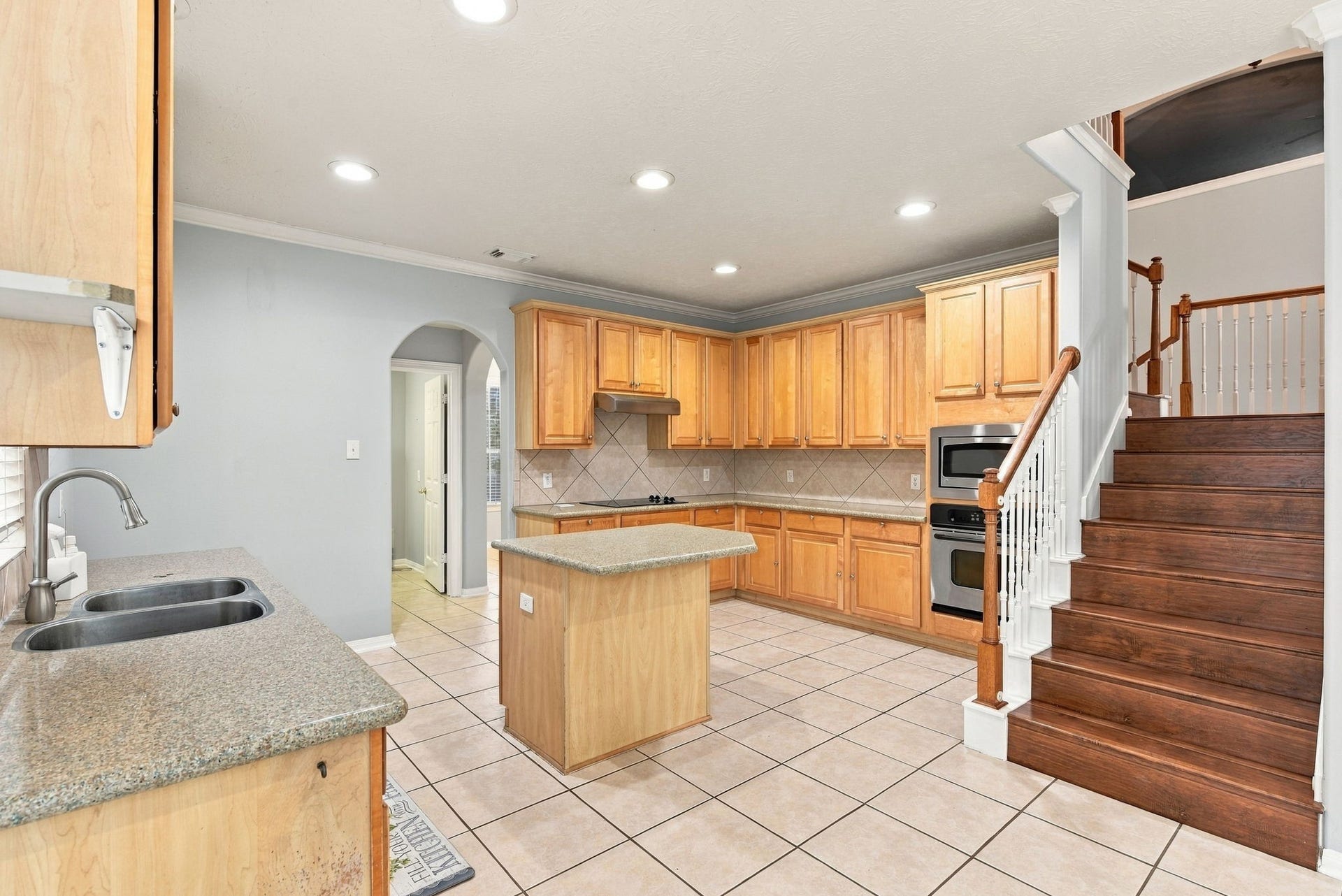 2122 Fortuna Bella Drive, Pearland, TX 77581 2122 Fortuna Bella Drive, Pearland, TX 77581