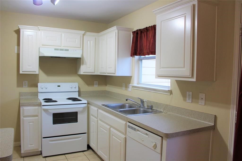 4515 Sunflower Creek Lane, Richmond, TX 77469 4515 Sunflower Creek Lane, Richmond, TX 77469