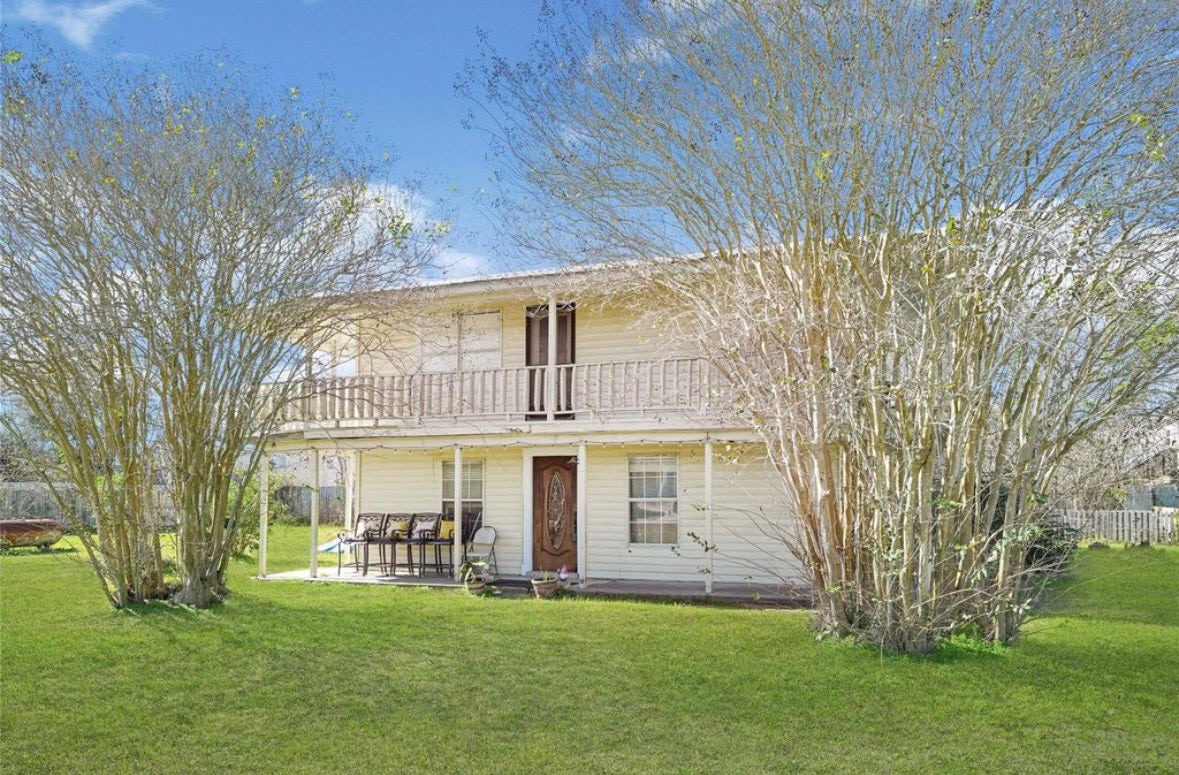 610 12th Street, Dickinson, TX 77539 610 12th Street, Dickinson, TX 77539
