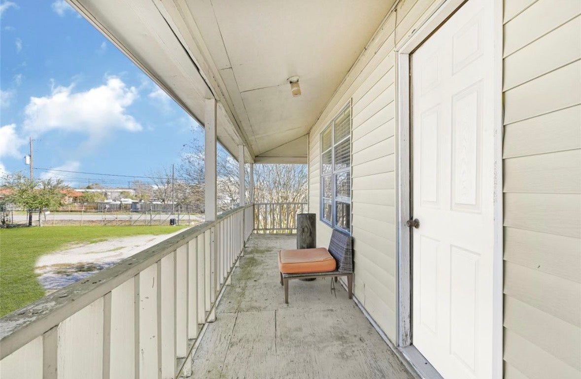 610 12th Street, Dickinson, TX 77539 610 12th Street, Dickinson, TX 77539