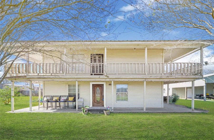 Property photo for 610 12th Street, Dickinson, TX