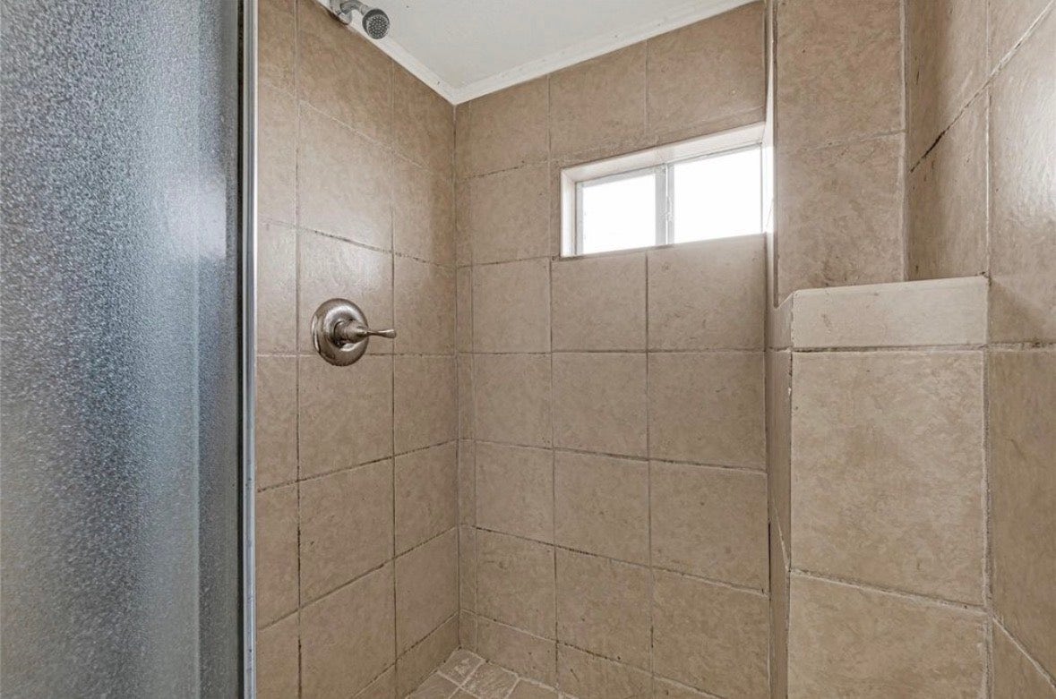 610 12th Street, Dickinson, TX 77539 610 12th Street, Dickinson, TX 77539