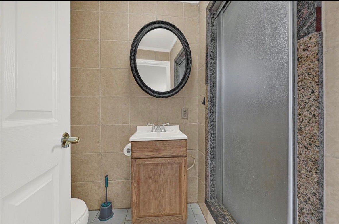 610 12th Street, Dickinson, TX 77539 610 12th Street, Dickinson, TX 77539