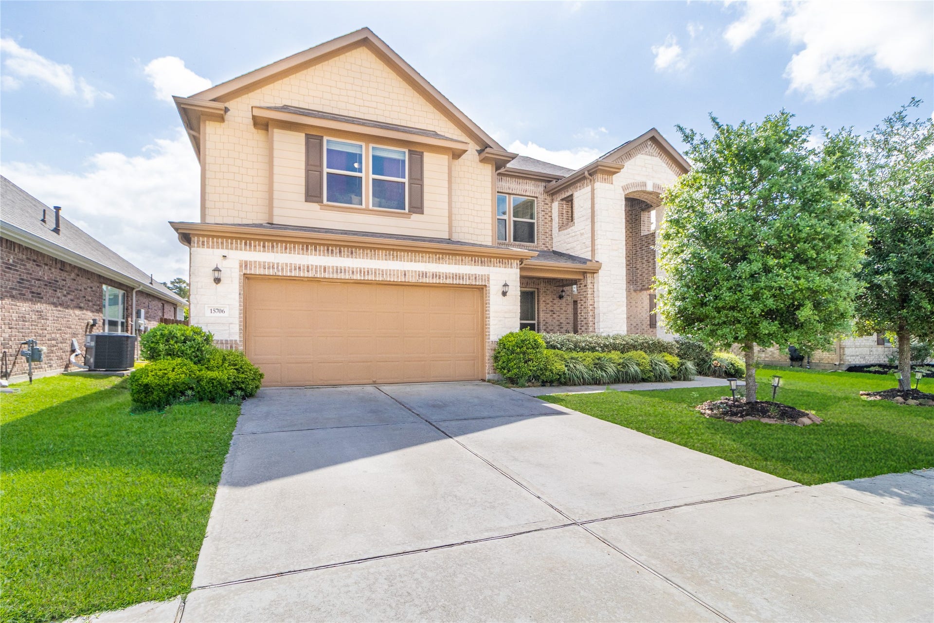 15706 Easton Gate Lane, Houston, TX 77044 15706 Easton Gate Lane, Houston, TX 77044