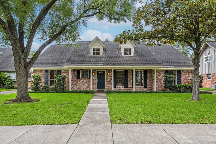 Property photo for 7827 Meadowbriar Lane, Houston, TX
