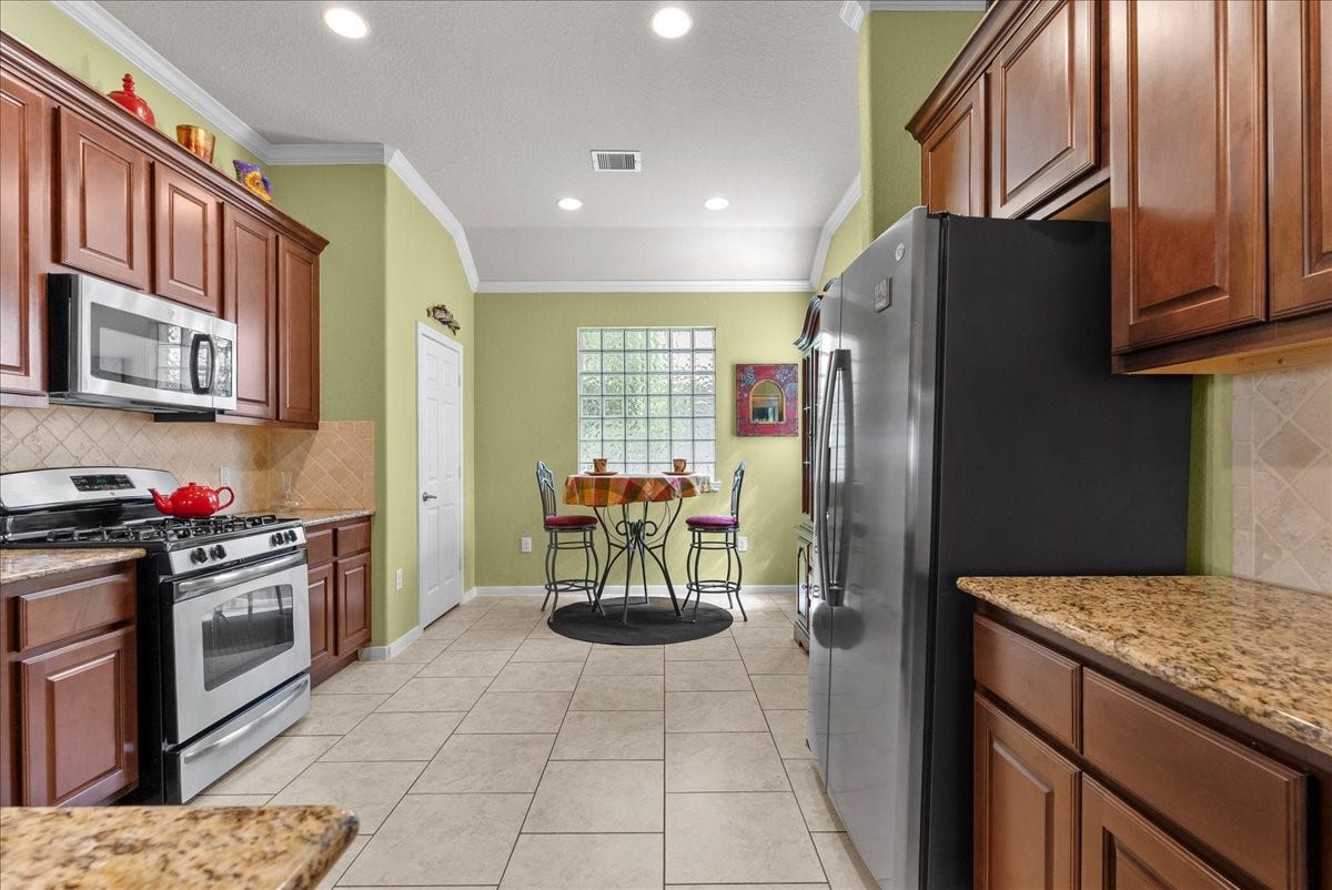 1209 Modena Drive, Pearland, TX 77581 1209 Modena Drive, Pearland, TX 77581