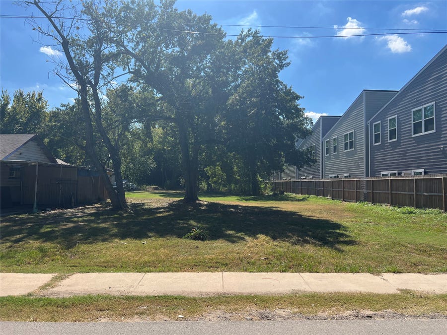 Property photo for 00 Paul Quinn st, Houston, TX