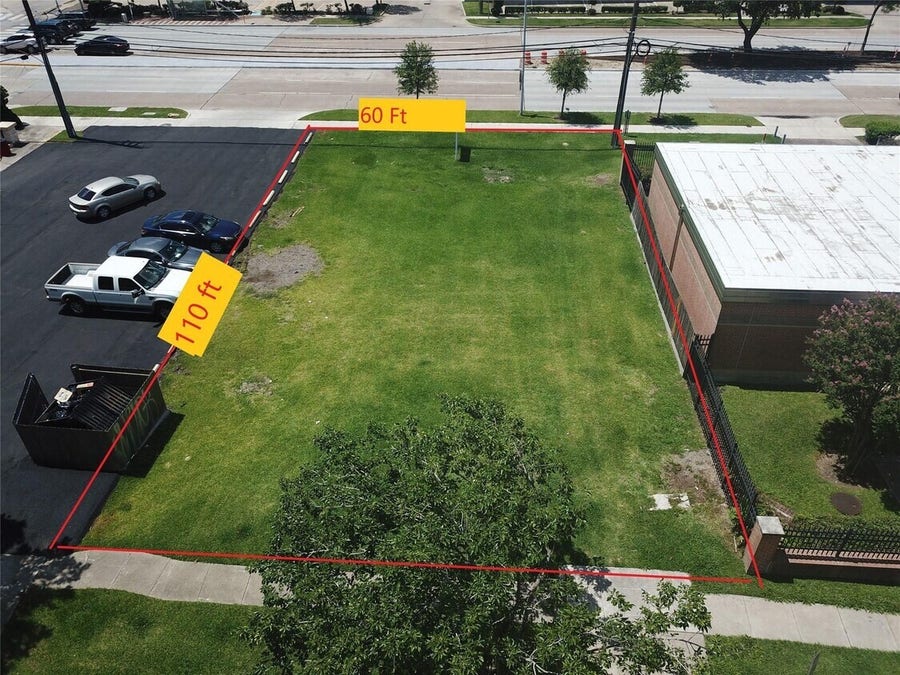 Property photo for 5309 Mcculloch Circle, Houston, TX