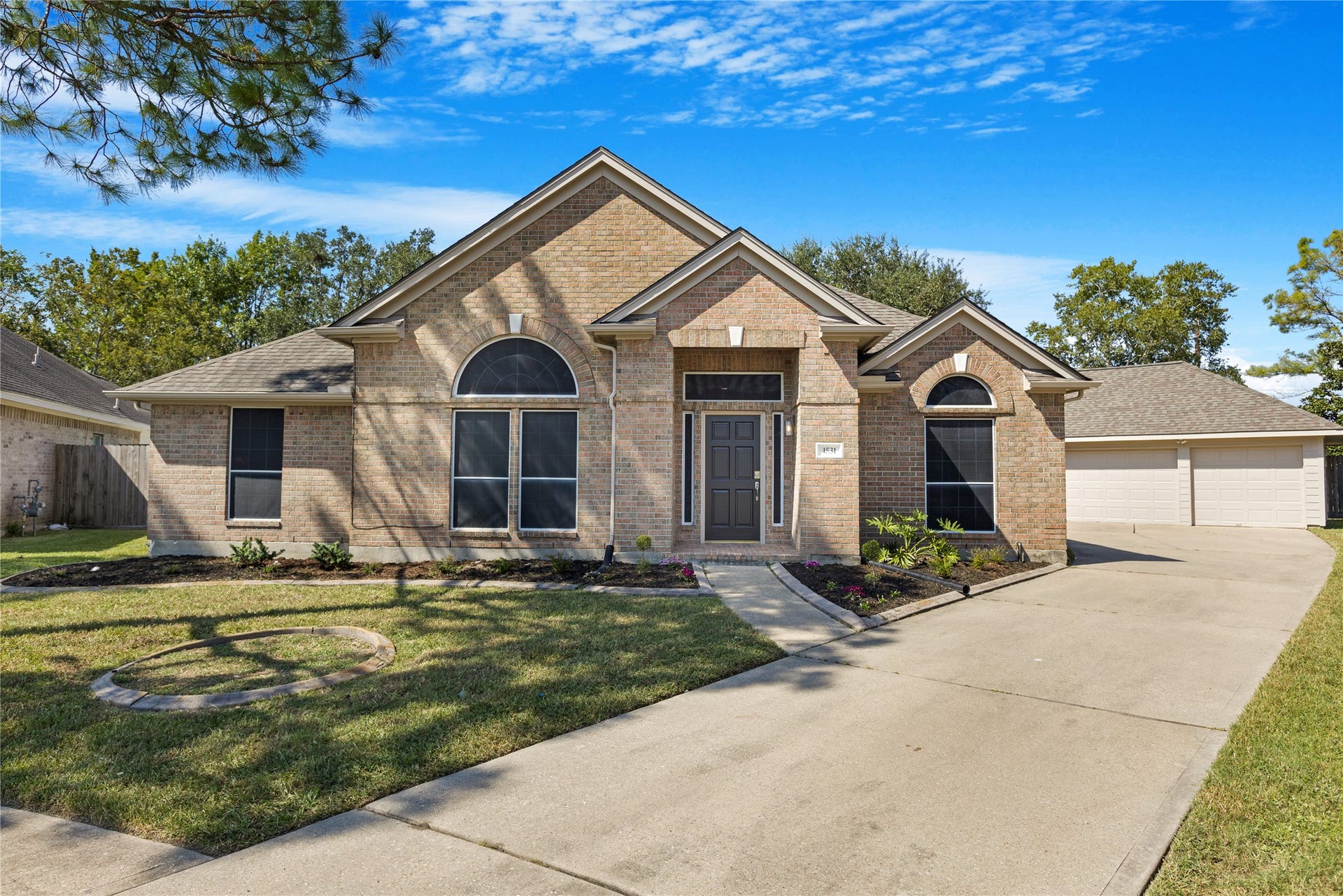 Welcome to 4531 Williamhurst Lane.