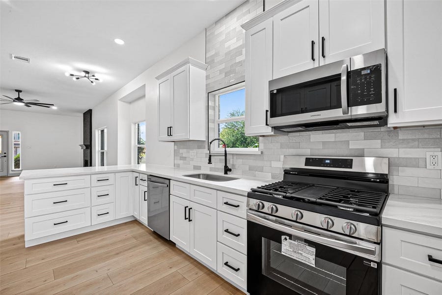 Property photo for 1522 New Cedars Drive, Houston, TX
