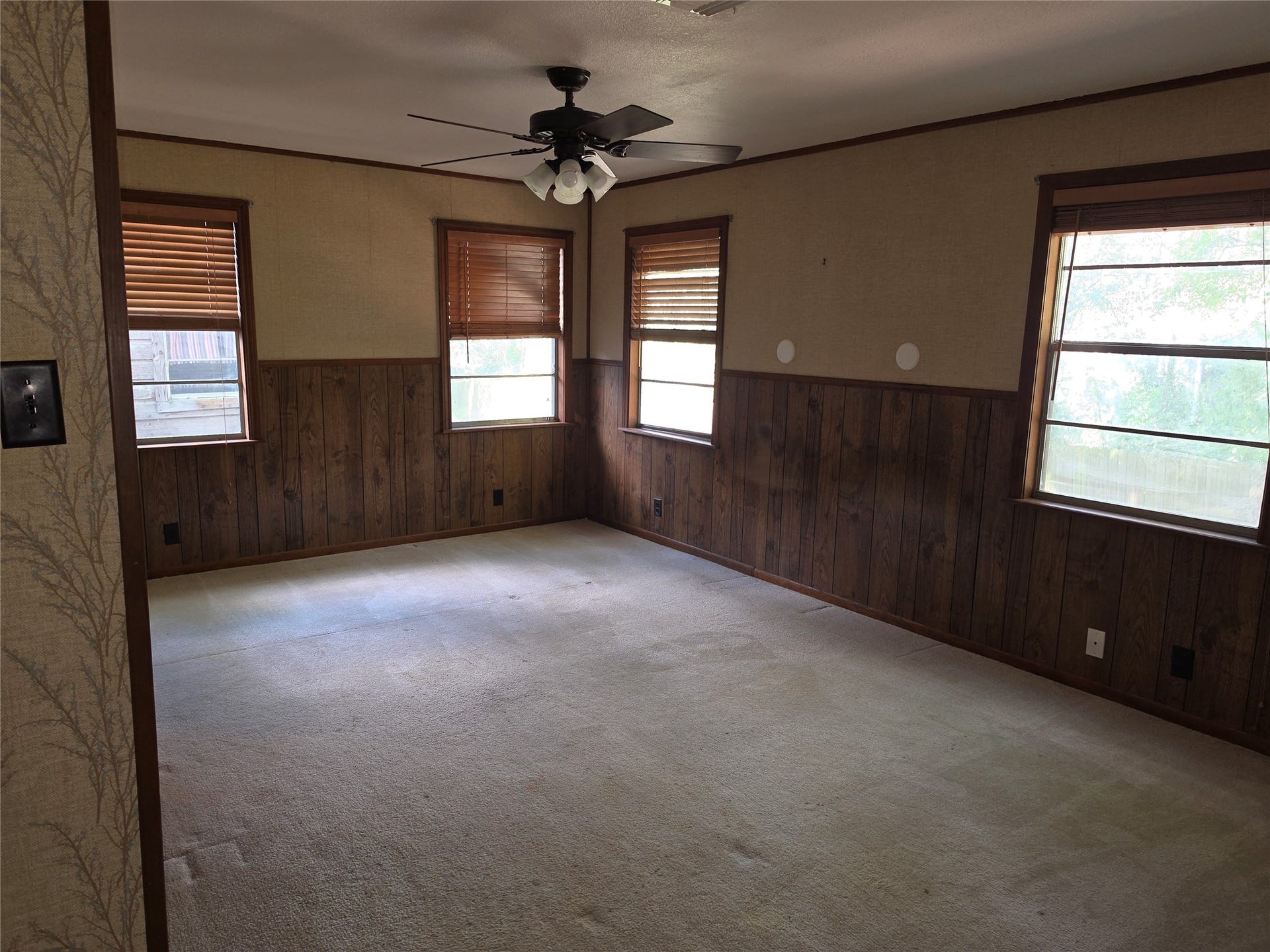 20511 Lake Forest Drive E, Guy, TX 77444