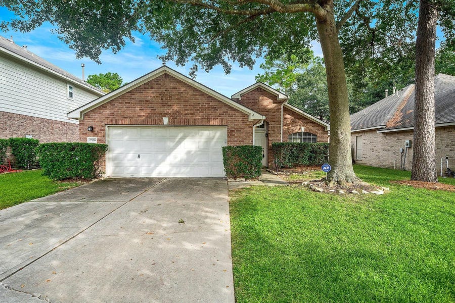 Property photo for 17110 Ginger Fields Lane, Tomball, TX