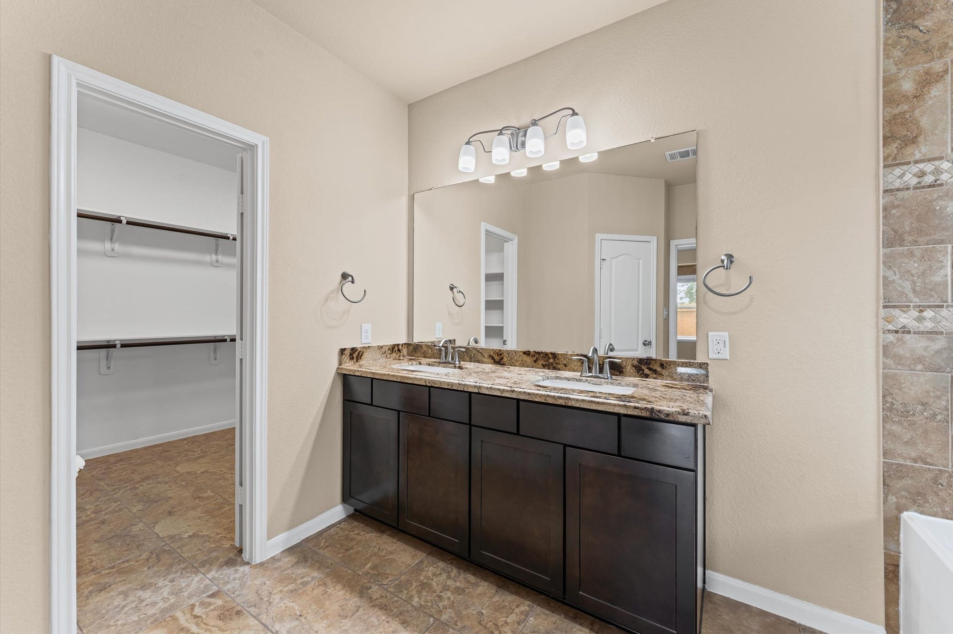9974 Stone Creek Lane, Brookshire, TX 77423
