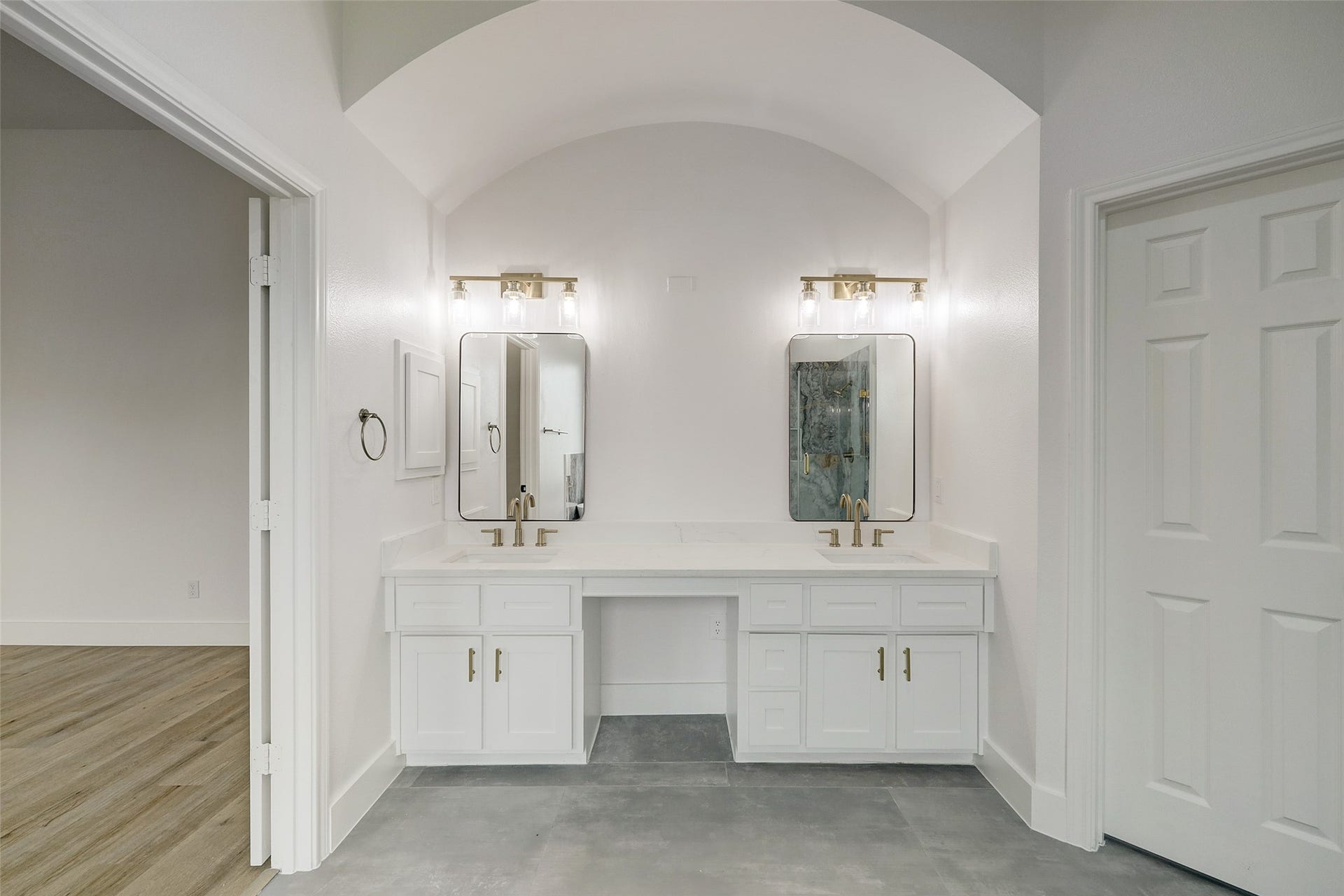 3550 Urban Woods Trail, Houston, TX 77008 3550 Urban Woods Trail, Houston, TX 77008