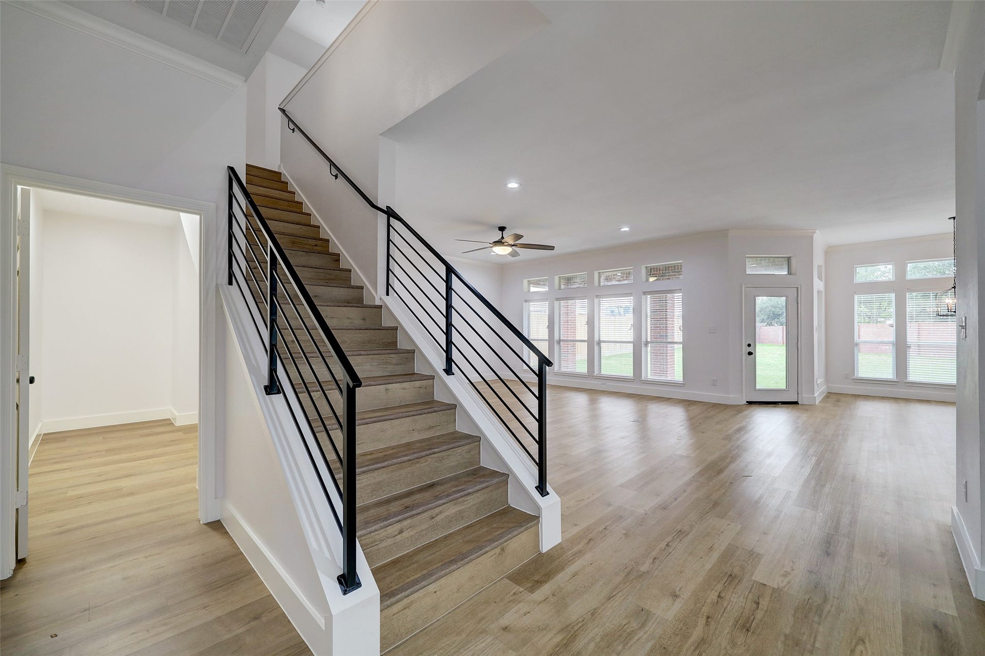 3550 Urban Woods Trail, Houston, TX 77008 3550 Urban Woods Trail, Houston, TX 77008