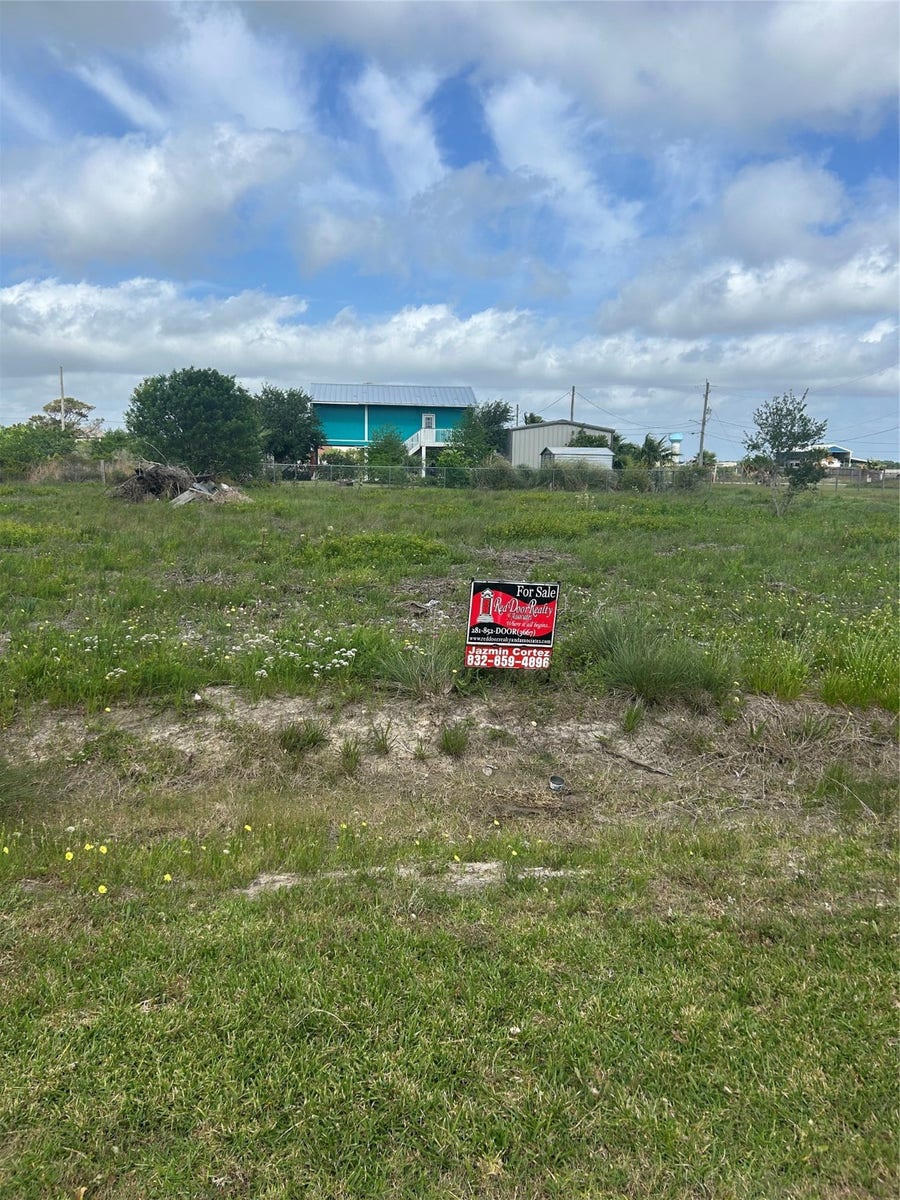 Property photo for 802 17th Street, San Leon, TX