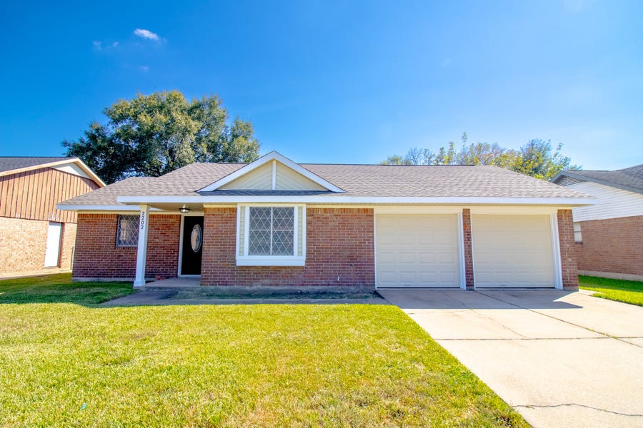 Property photo for 2202 Cherrybrook Lane, Pasadena, TX