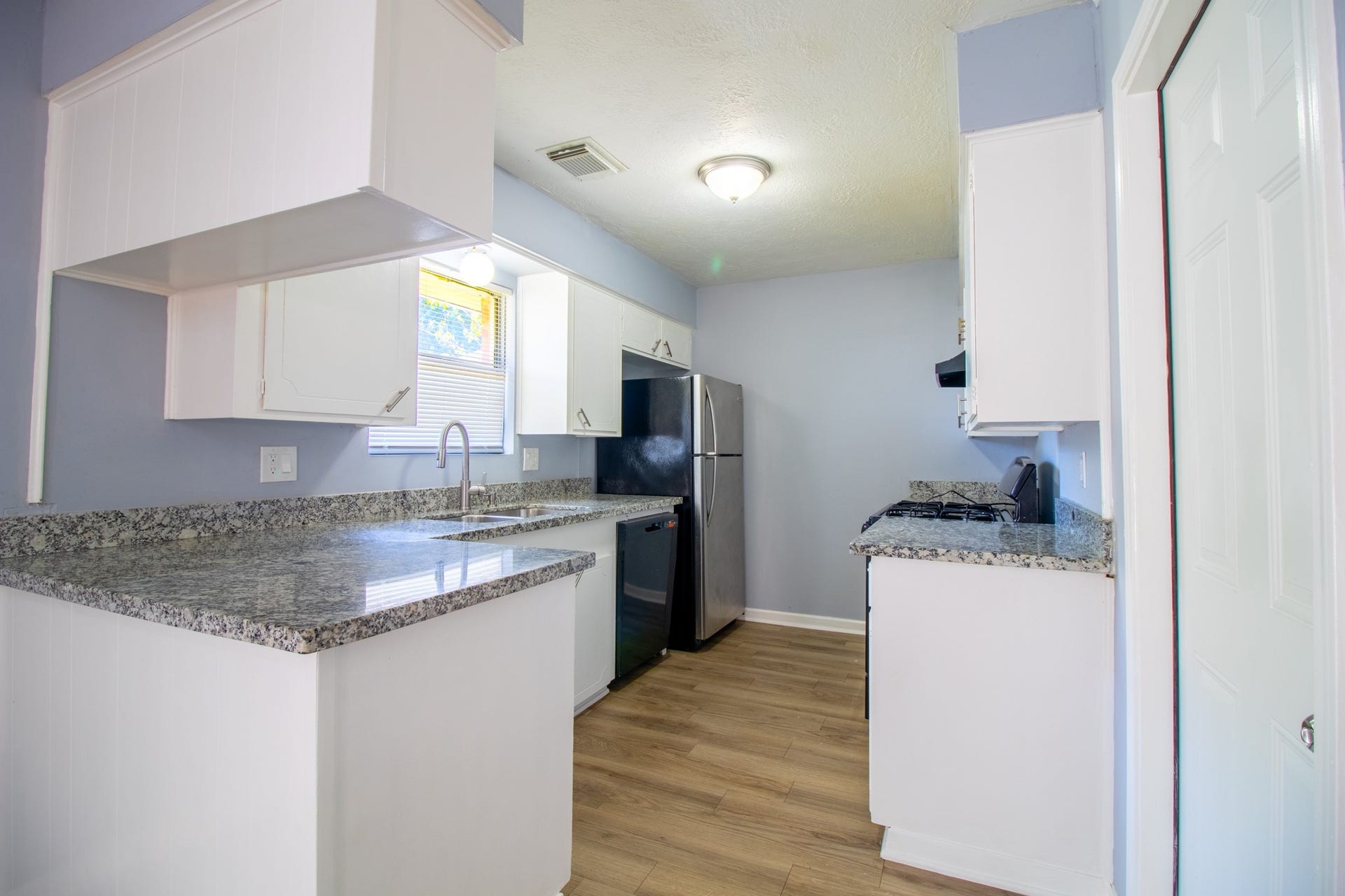 2202 Cherrybrook Lane, Pasadena, TX 77502