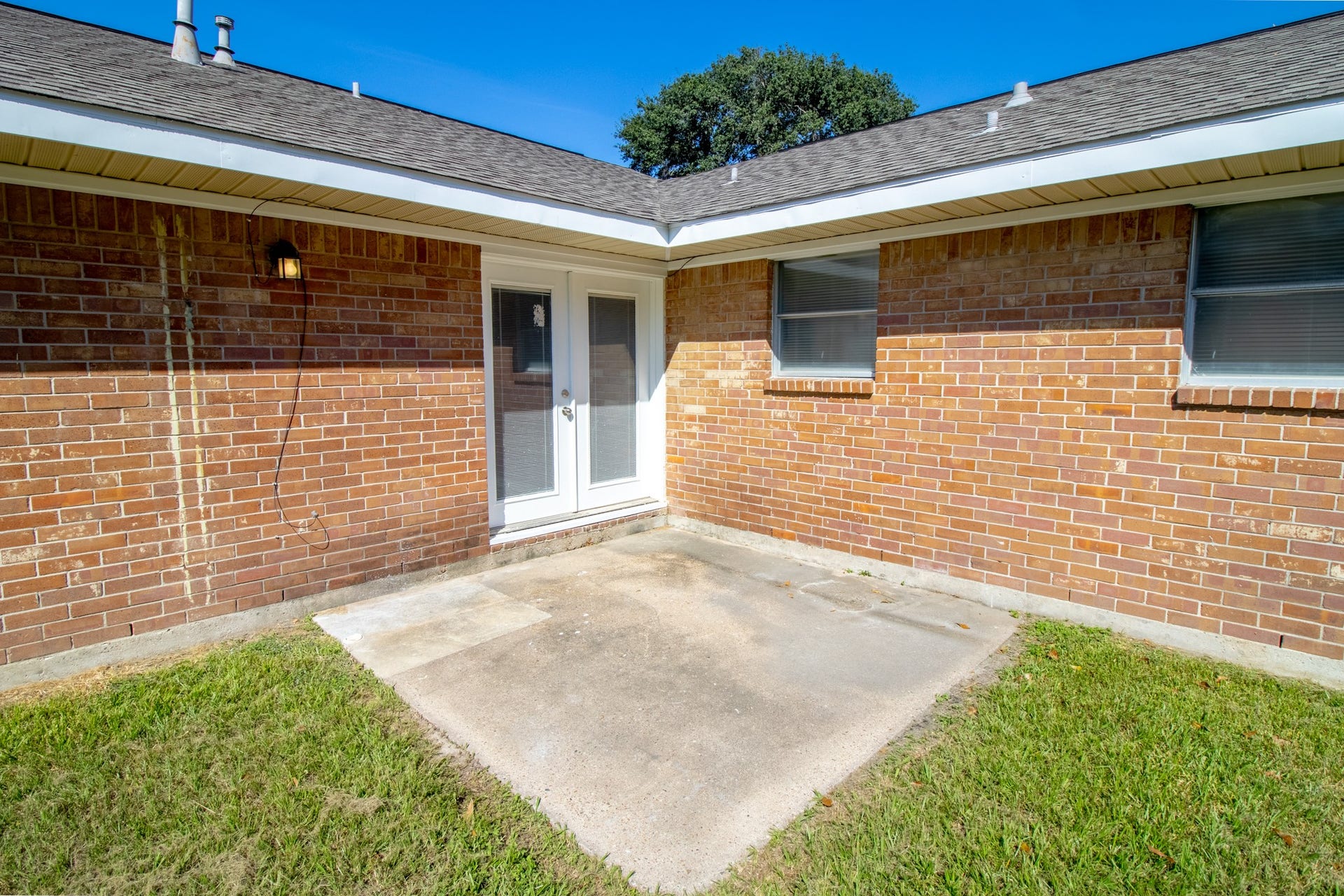 2202 Cherrybrook Lane, Pasadena, TX 77502