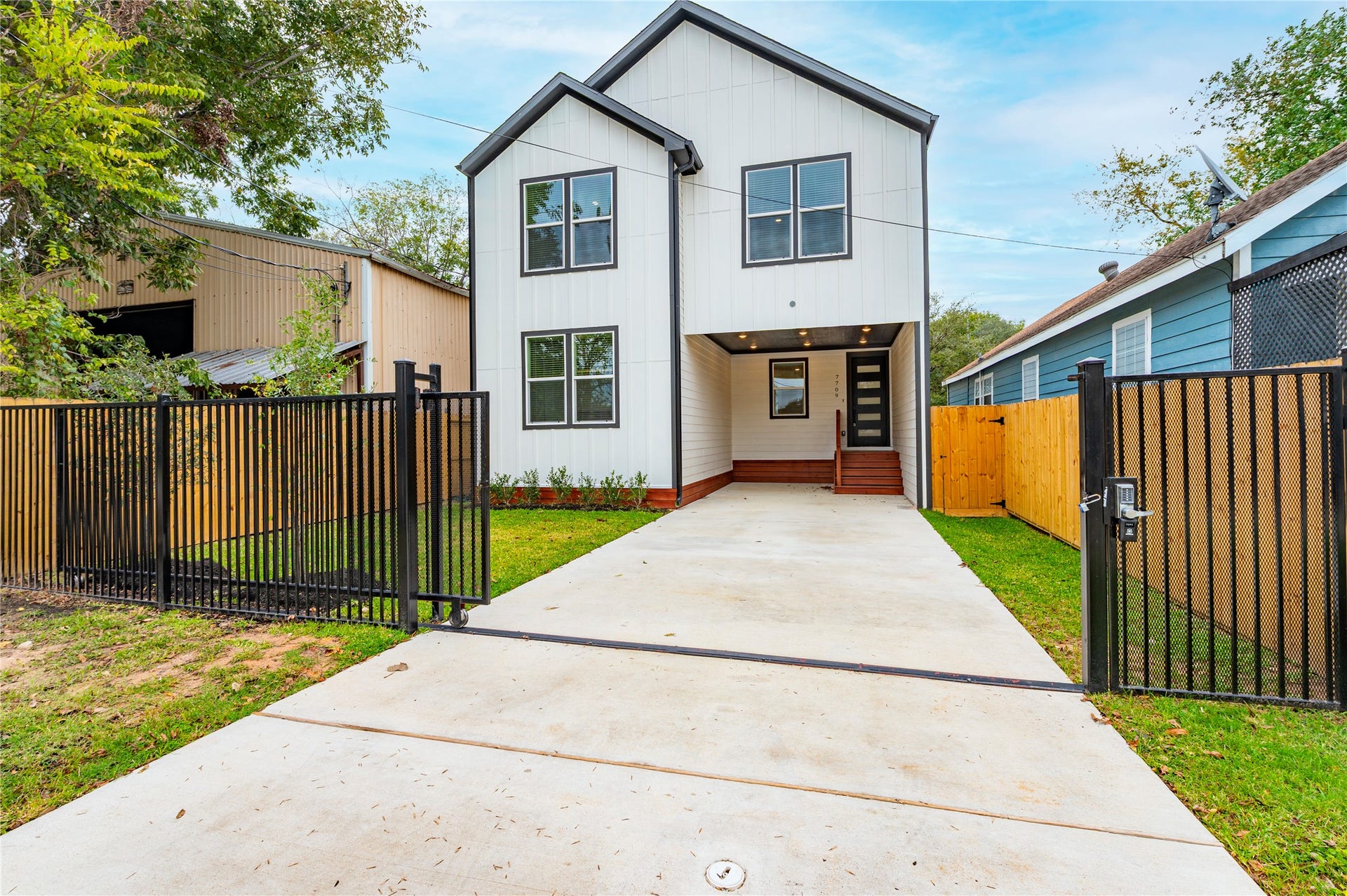 7709 Avenue L, Houston, TX 77012 7709 Avenue L, Houston, TX 77012