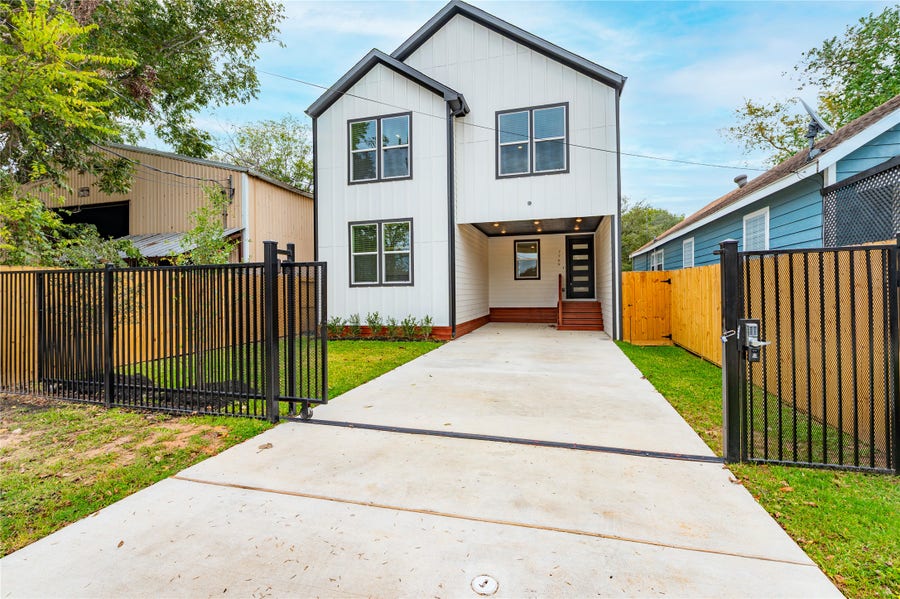 Property photo for 7709 Avenue L, Houston, TX