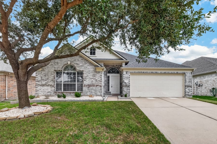 Property photo for 23922 Shaw Perry Lane, Katy, TX