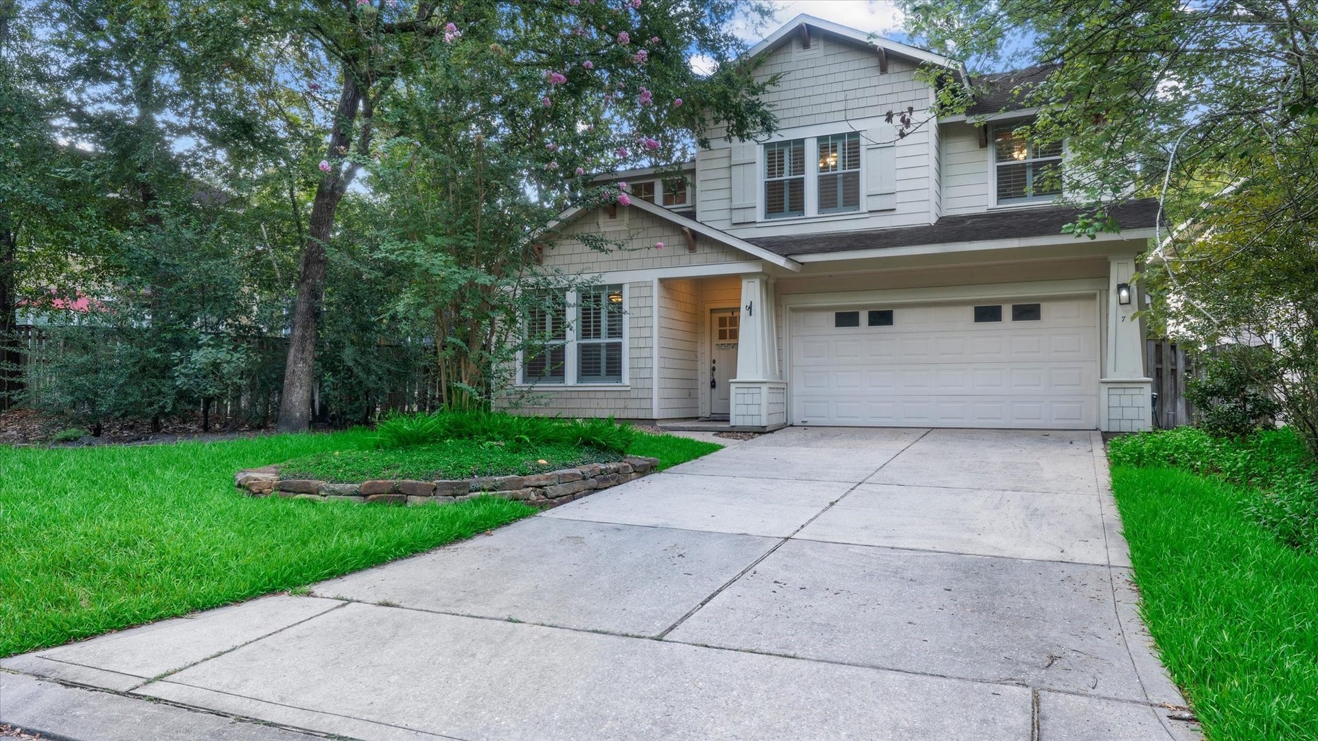 7 Cloud Bank Place, The Woodlands, TX 77382 7 Cloud Bank Place, The Woodlands, TX 77382