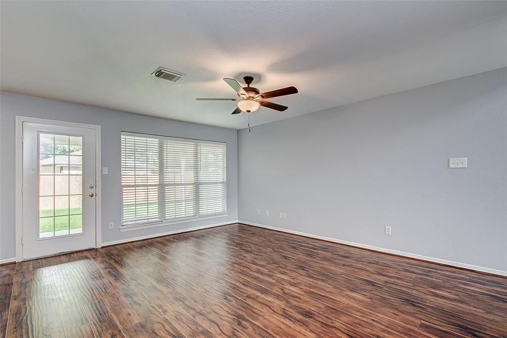 11927 W Vita Circle, Houston, TX 77070 11927 W Vita Circle, Houston, TX 77070