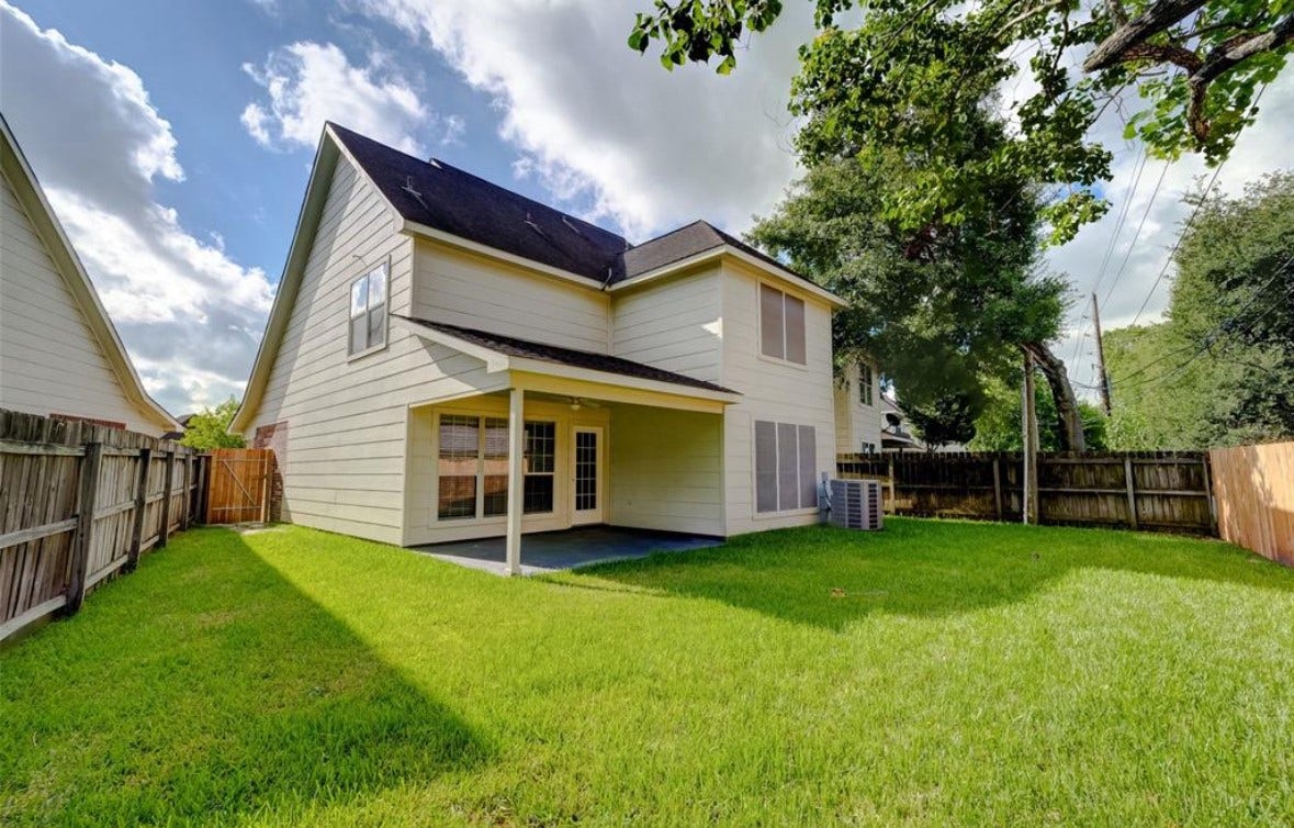 11927 W Vita Circle, Houston, TX 77070 11927 W Vita Circle, Houston, TX 77070