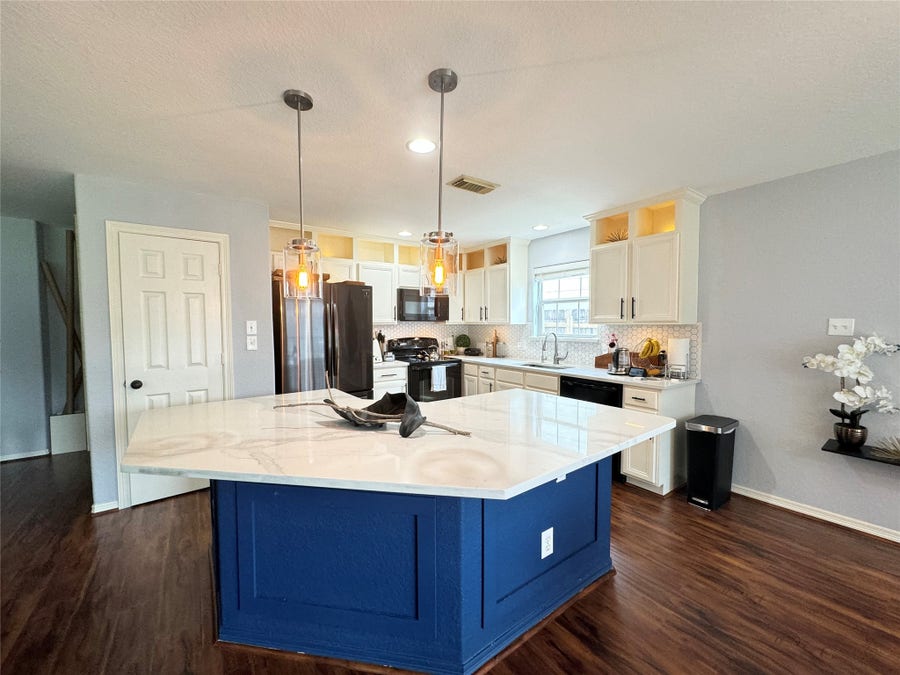 Property photo for 11927 W Vita Circle, Houston, TX