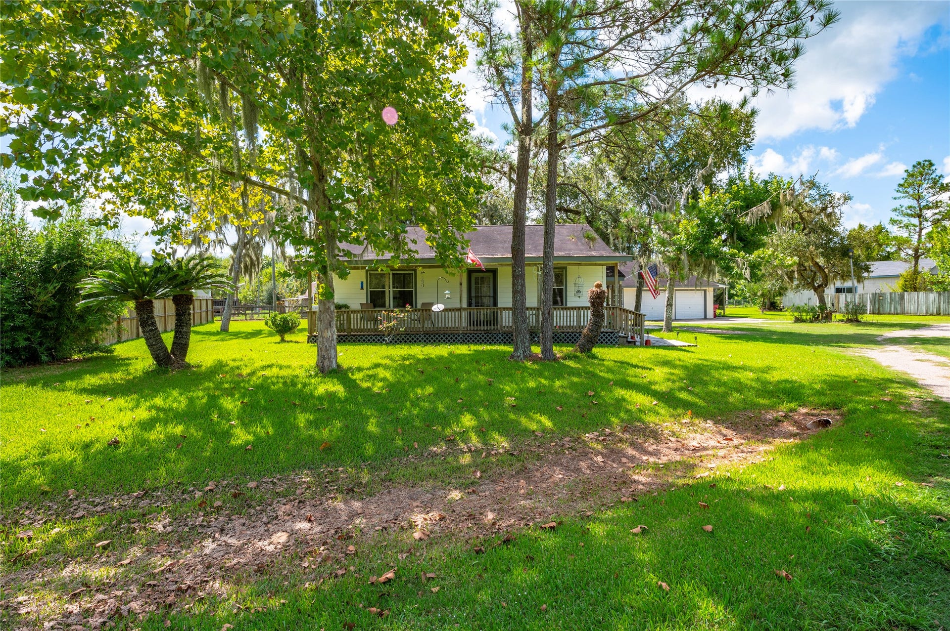 5669 Ratjen Road, Brazoria, TX 77422