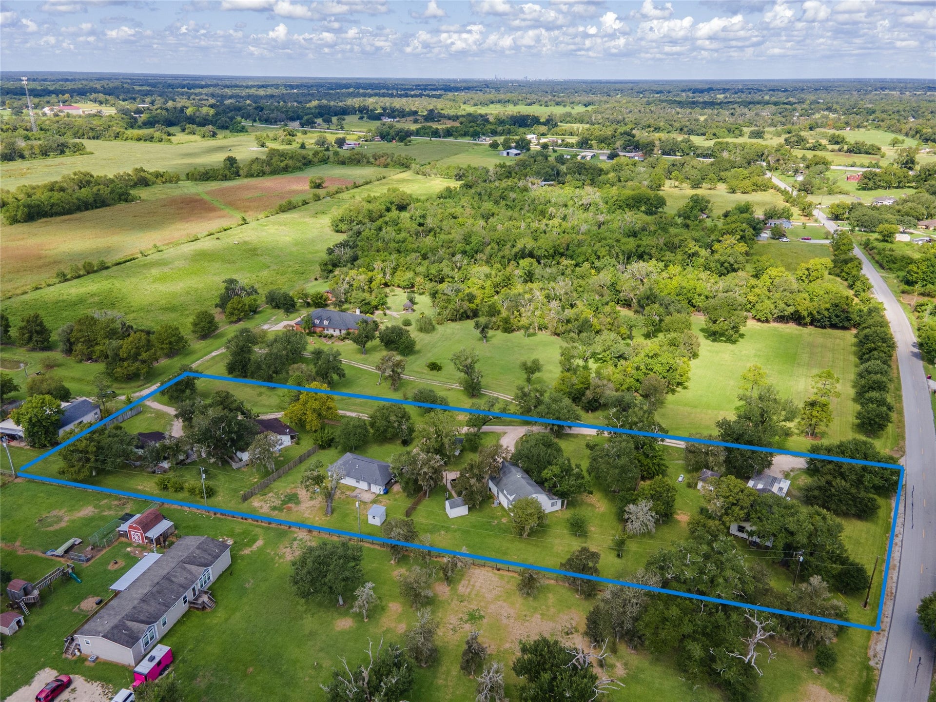 5669 Ratjen Road, Brazoria, TX 77422
